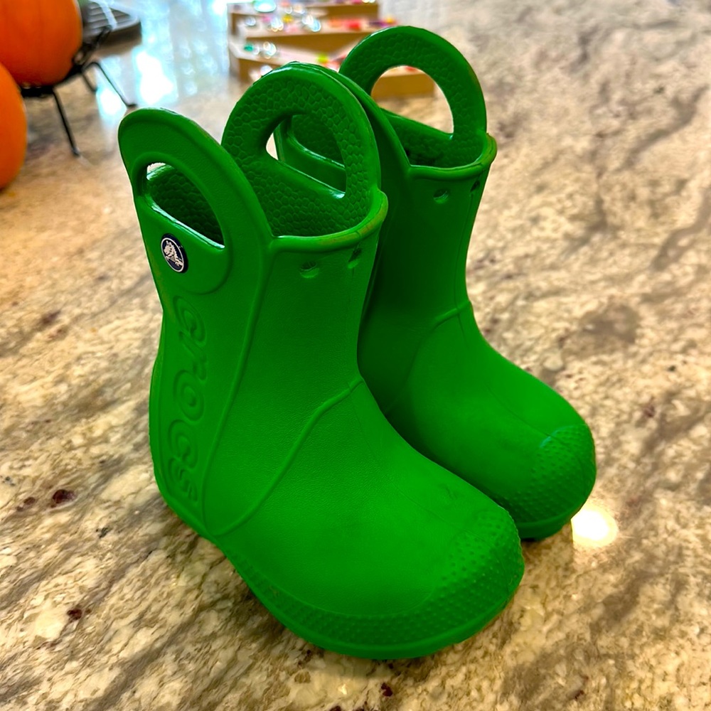 Crocs toddler size 6 green Handle It rain boots